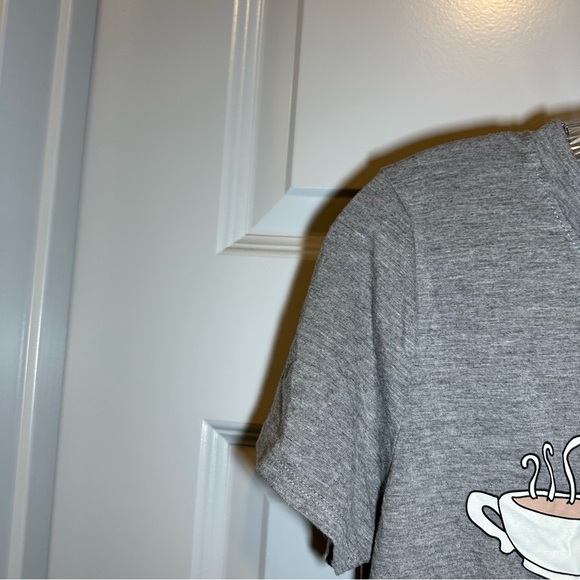 FRIENDS Grey Crew Neck Short Sleeve Central Perk Graphic Tee L - Picture 7 of 8